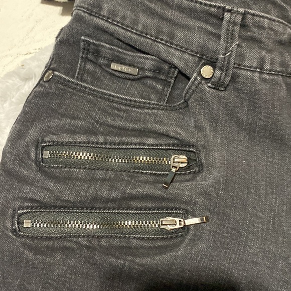 94. Nine West mid rise super comfy&soft skinny jeans size 8 - Picture 5 of 6